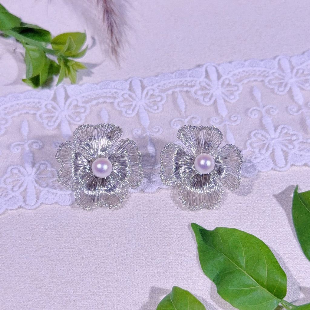 Handmade Wire Crochet Four Leaf Clover Pearl Stud Earrings Gold Silver Botanical Jewelry Artisan