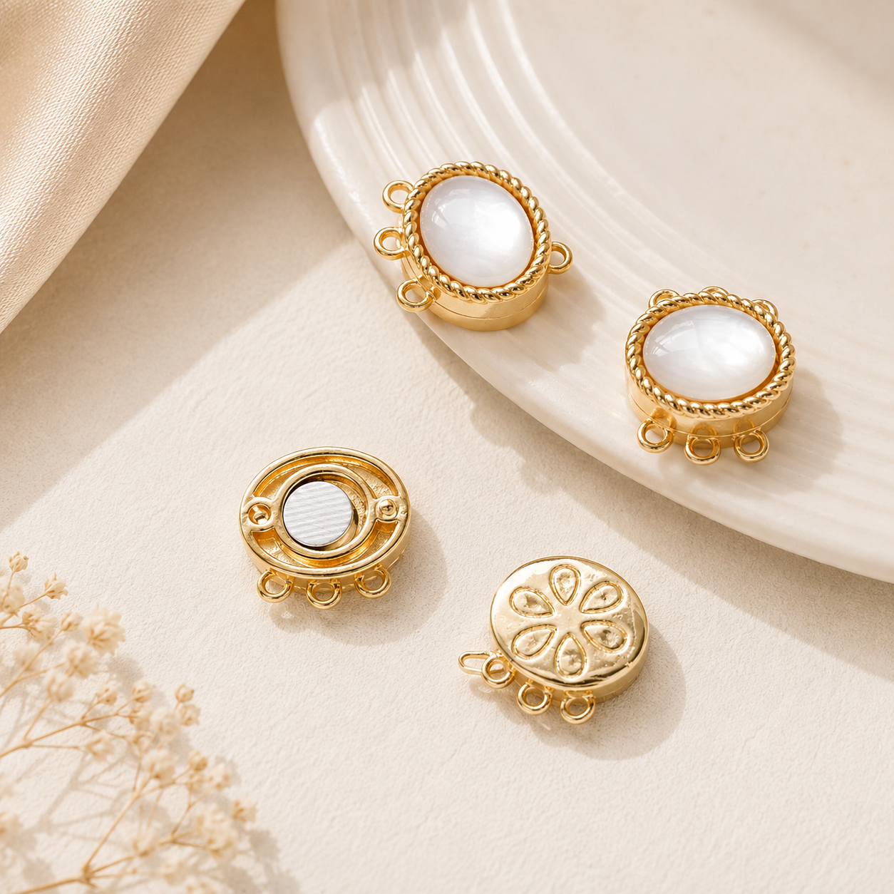 Three Hole Magnetic Clasp White Shell 18K Gold Plated Multi Strand Jewelry Connector Finding