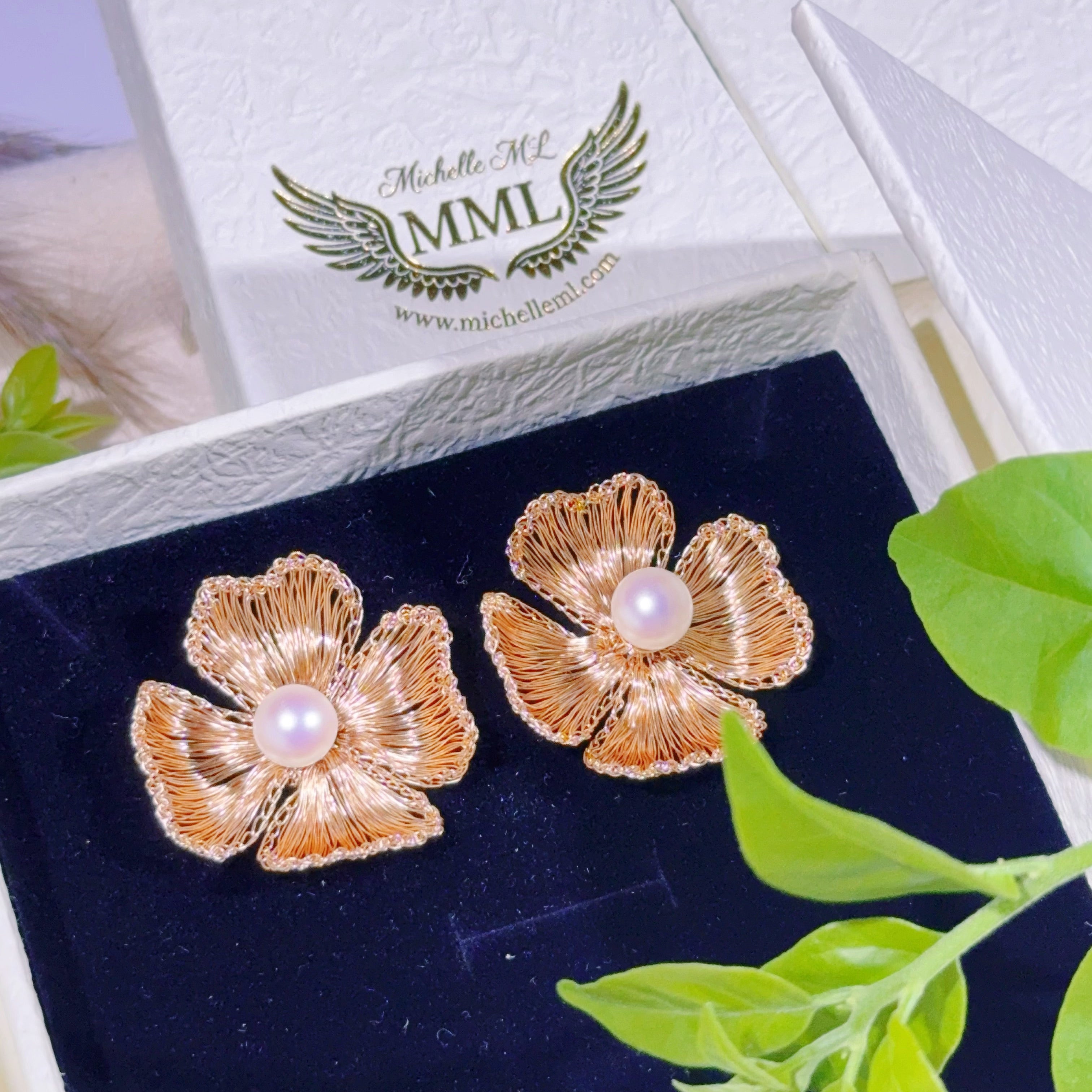 Handmade Wire Crochet Four Leaf Clover Pearl Stud Earrings Gold Silver Botanical Jewelry Artisan